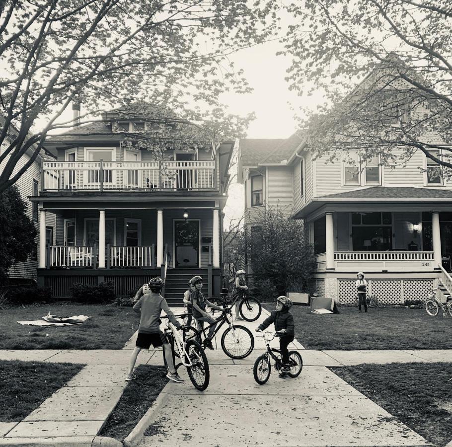 Oak Park Beauties - Tree Lined Streets - Walkable Exterior foto